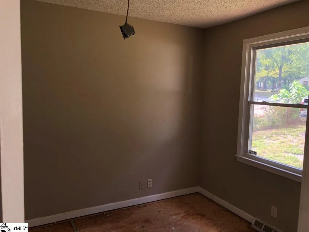 Property image 4 at 24 E Fairfield Road, Greenville, SC 29605