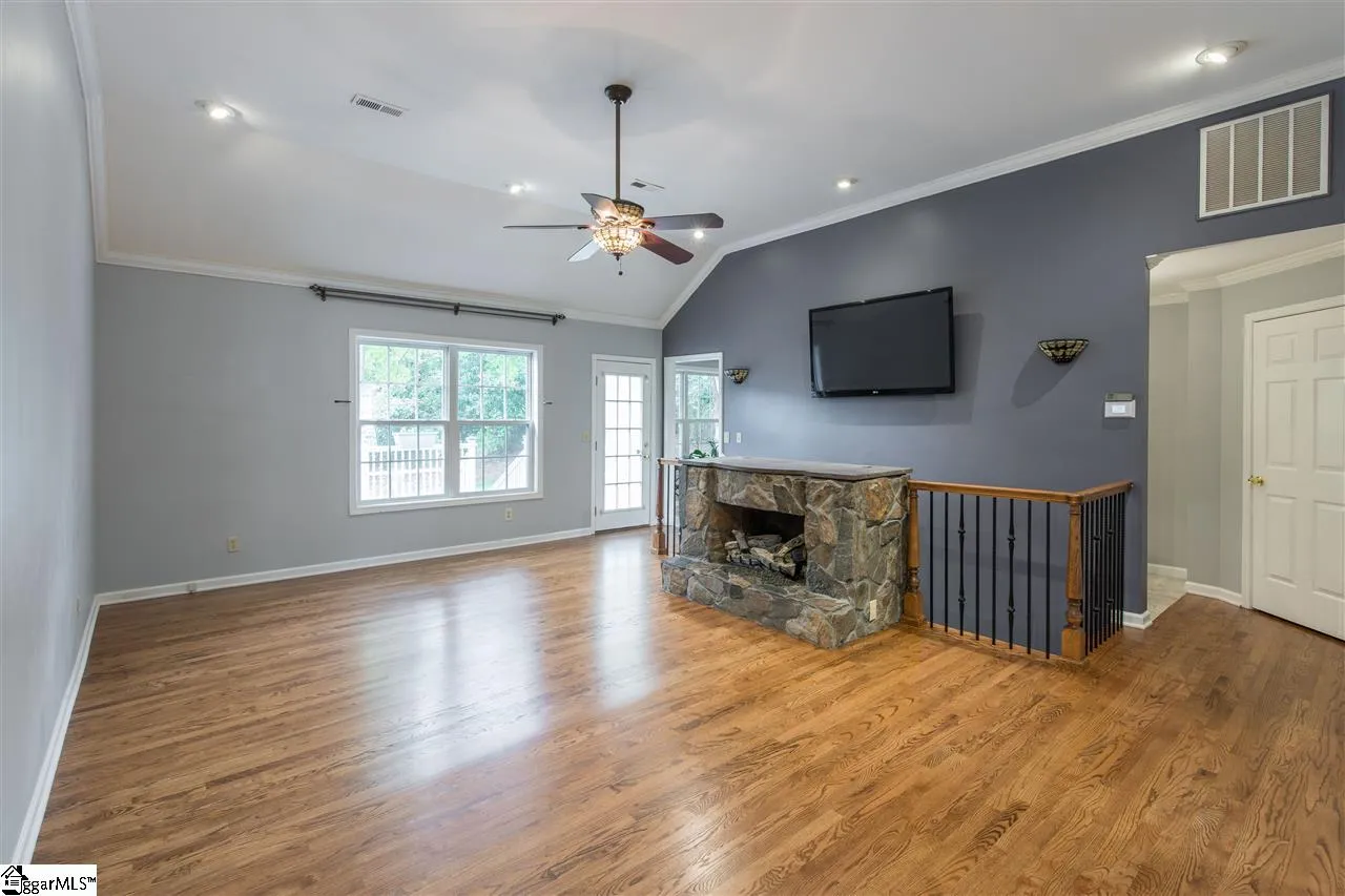 Property image 4 at 317 Winding Brook Court, Greenville, SC 29617