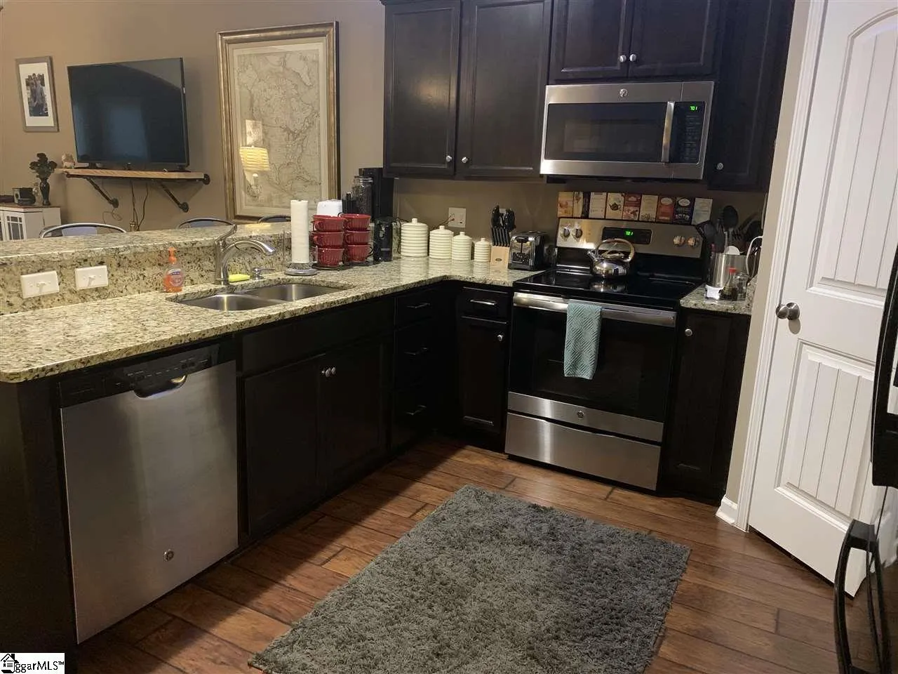 Property image 2 at 328 S Ivestor Court, Inman, SC 29349