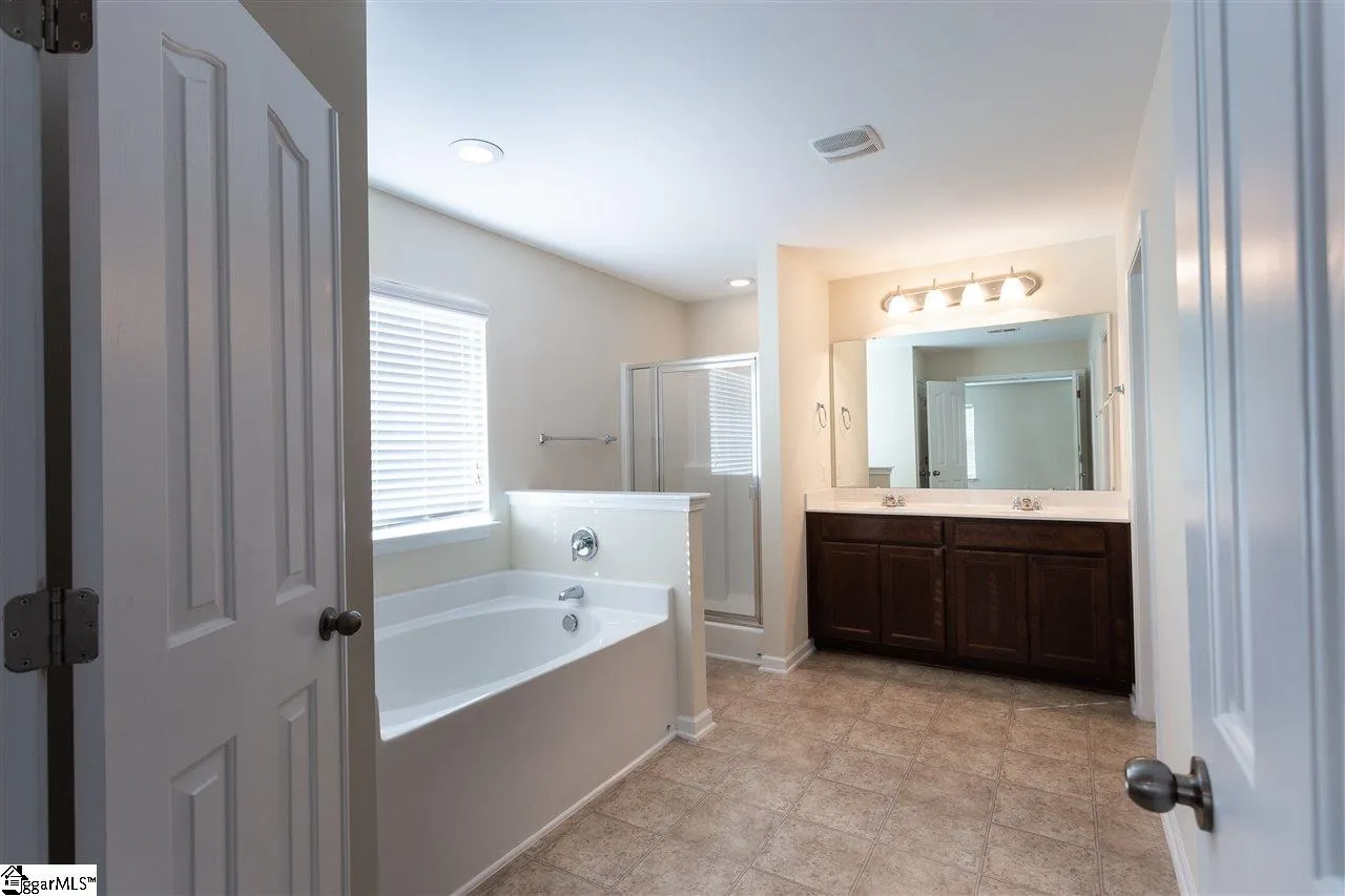 Property image 3 at 18 Altamira Way, Simpsonville, SC 29680