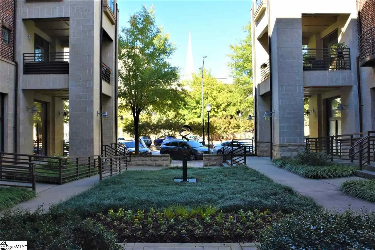 Property image 3 at 101 W Court Street, Greenville, SC 29601