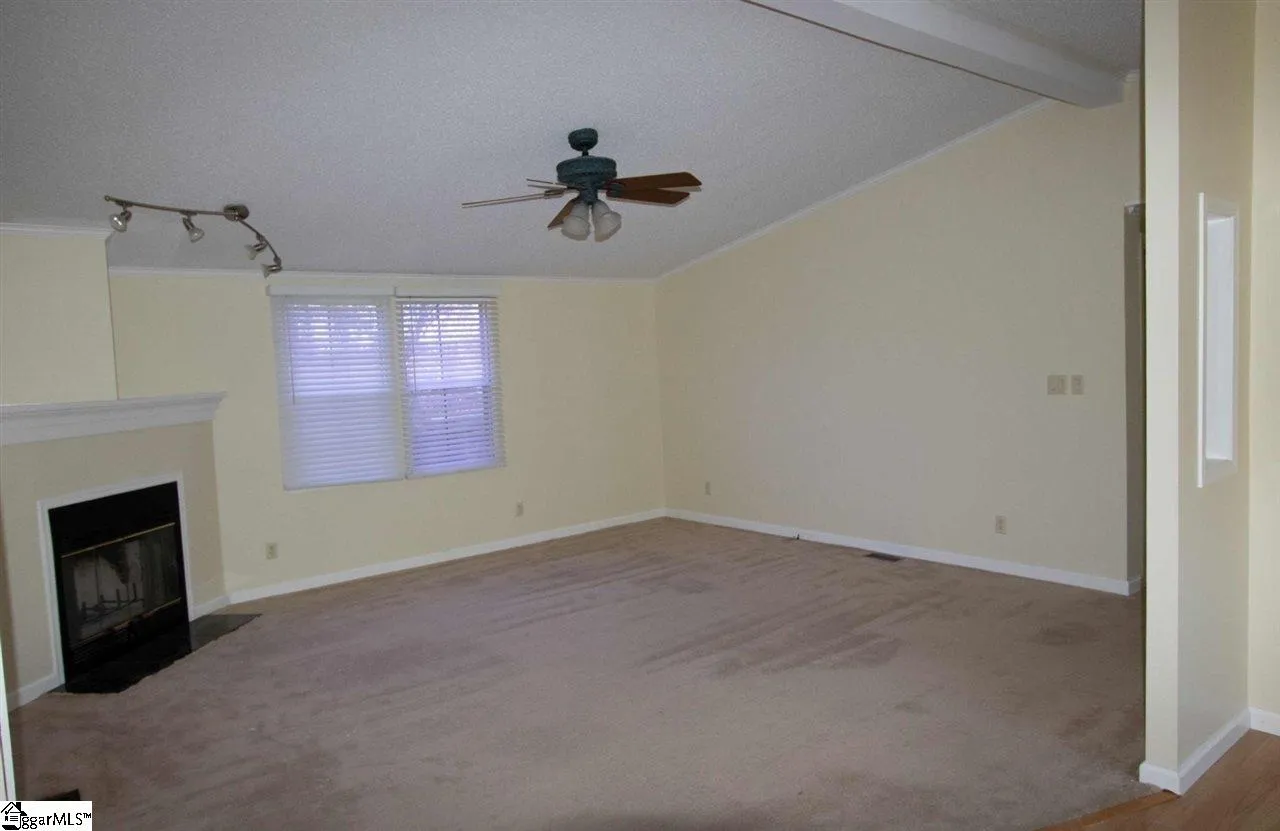Property image 2 at 7 Springmont Court, Greenville, SC 29607