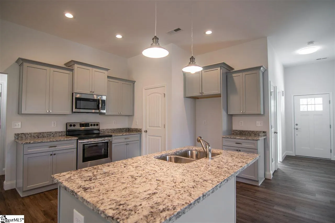 Property image 4 at 1031 Wildwood Lane, Spartanburg, SC 29301