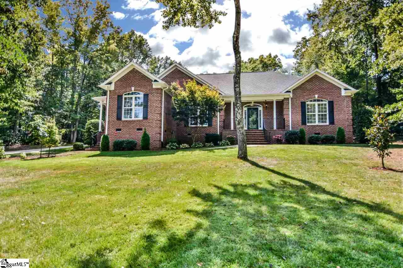16 Knob Creek Court