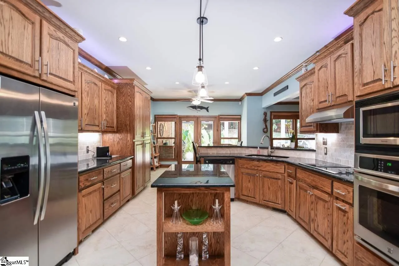 Property image 5 at 16 Knob Creek Court, Greer, SC 29651