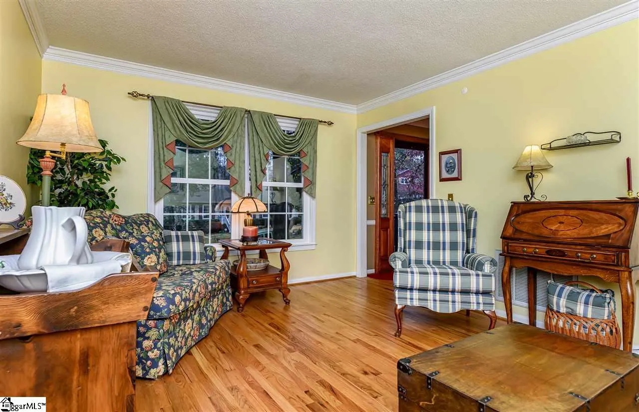 Property image 3 at 211 Gilder Creek Drive, Greenville, SC 29607