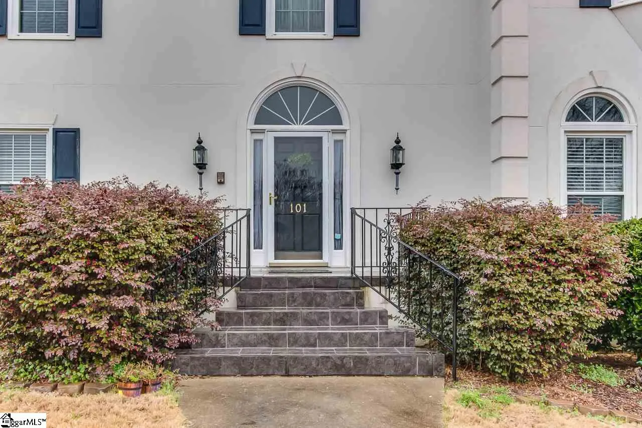 Property image 4 at 101 Meadowsweet Lane, Greenville, SC 29615