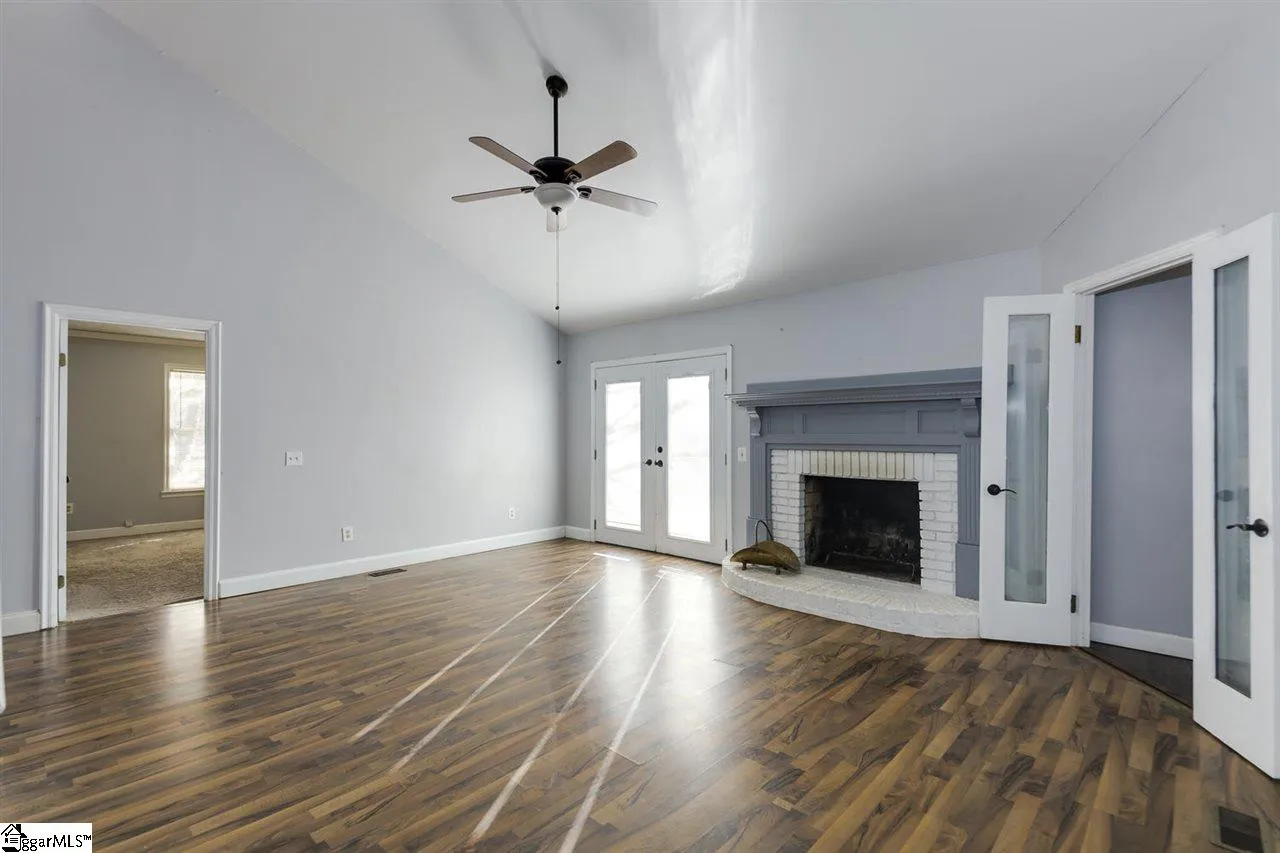 Property image 3 at 115 Ridgemont Court, Easley, SC 29642