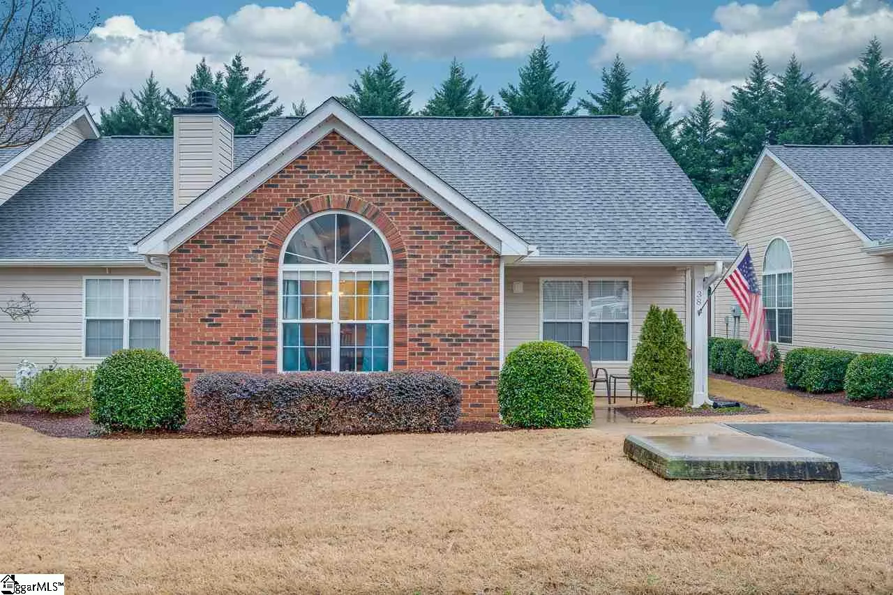 Property image 2 at 38 Bailess Court, Greer, SC 29650-4654