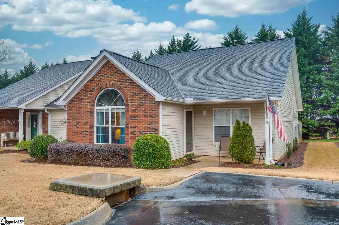 Property image 3 at 38 Bailess Court, Greer, SC 29650-4654