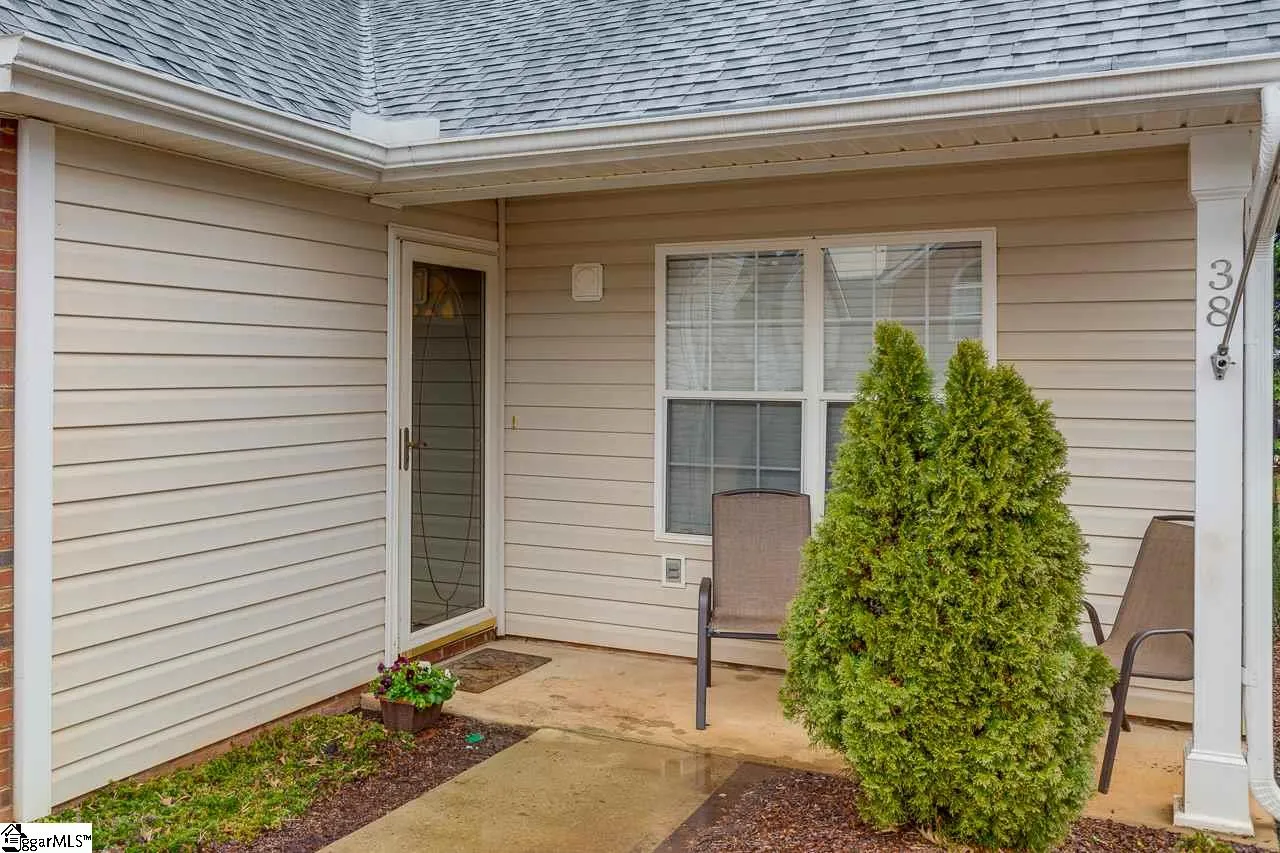 Property image 4 at 38 Bailess Court, Greer, SC 29650-4654