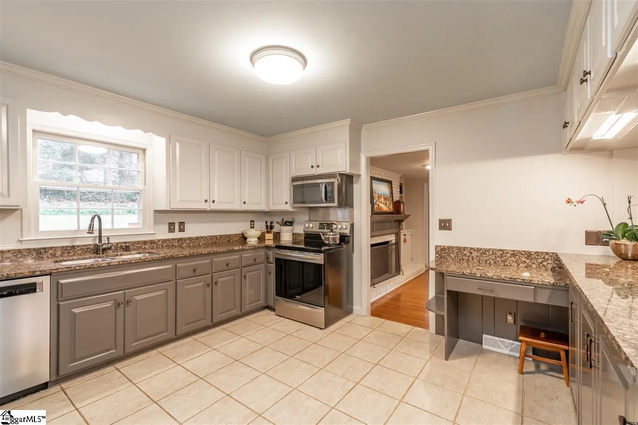 Property image 2 at 30 Ponderosa Road, Greenville, SC 29607