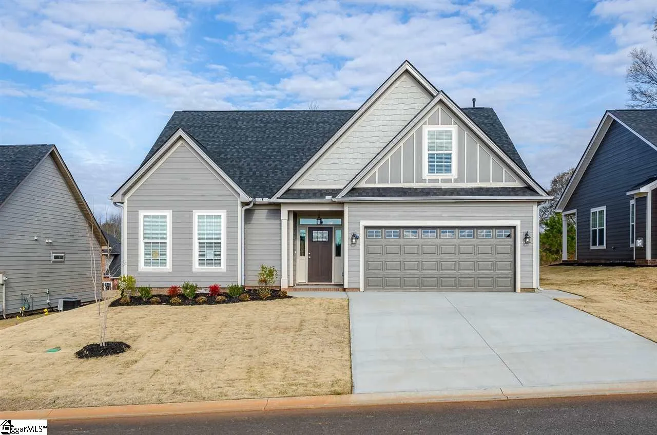 Property image 1 at 402 Saybrooke Lane, Anderson, SC 29621