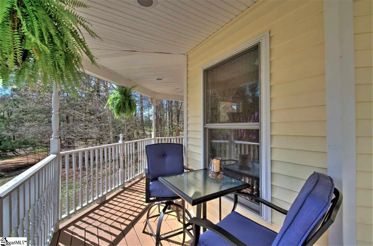 Property image 3 at 2 Cherry Field Court, Greer, SC 29651