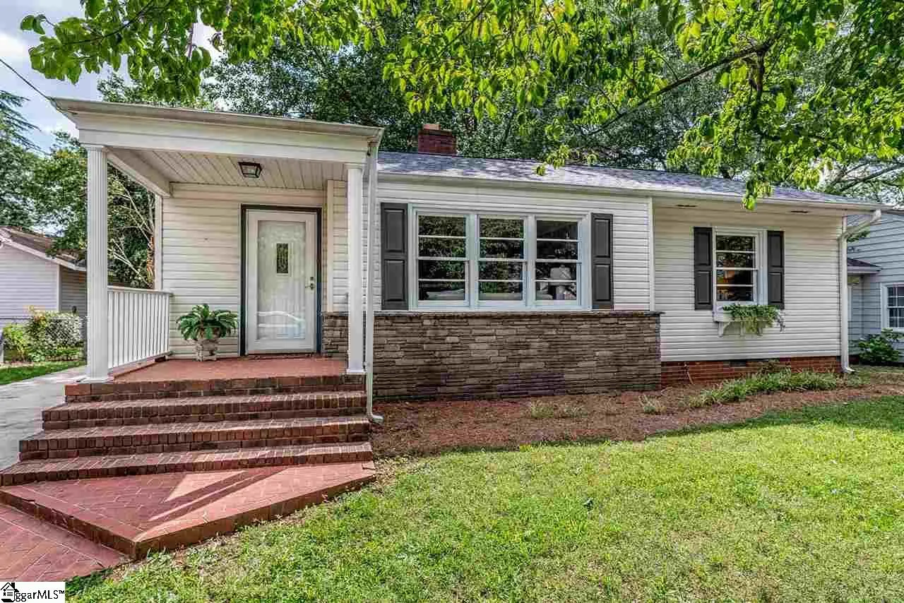 Property image 1 at 6 Elletson Drive, Greenville, SC 29607
