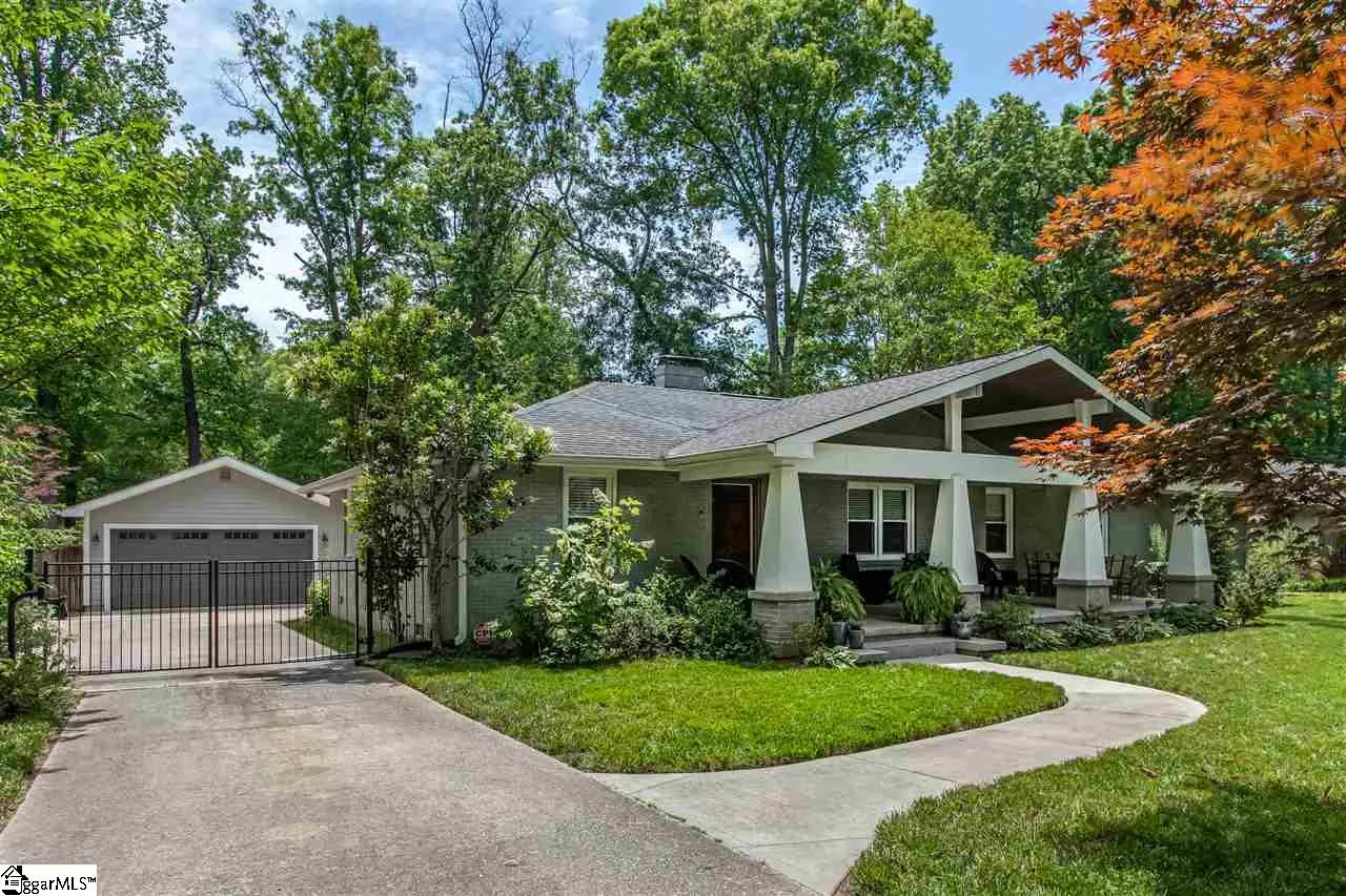 Property image 2 at 18 Tranquil Avenue, Greenville, SC 29615