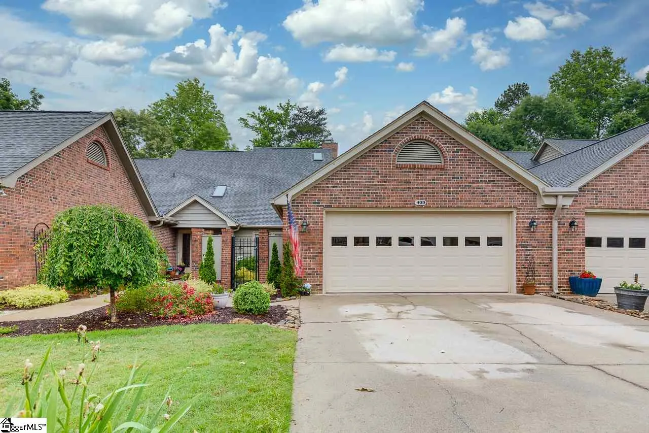 Property image 1 at 409 Hunters Circle, Greenville, SC 29617