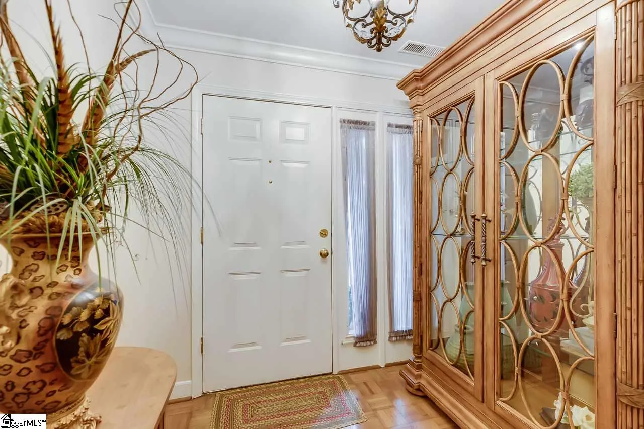 Property image 5 at 409 Hunters Circle, Greenville, SC 29617