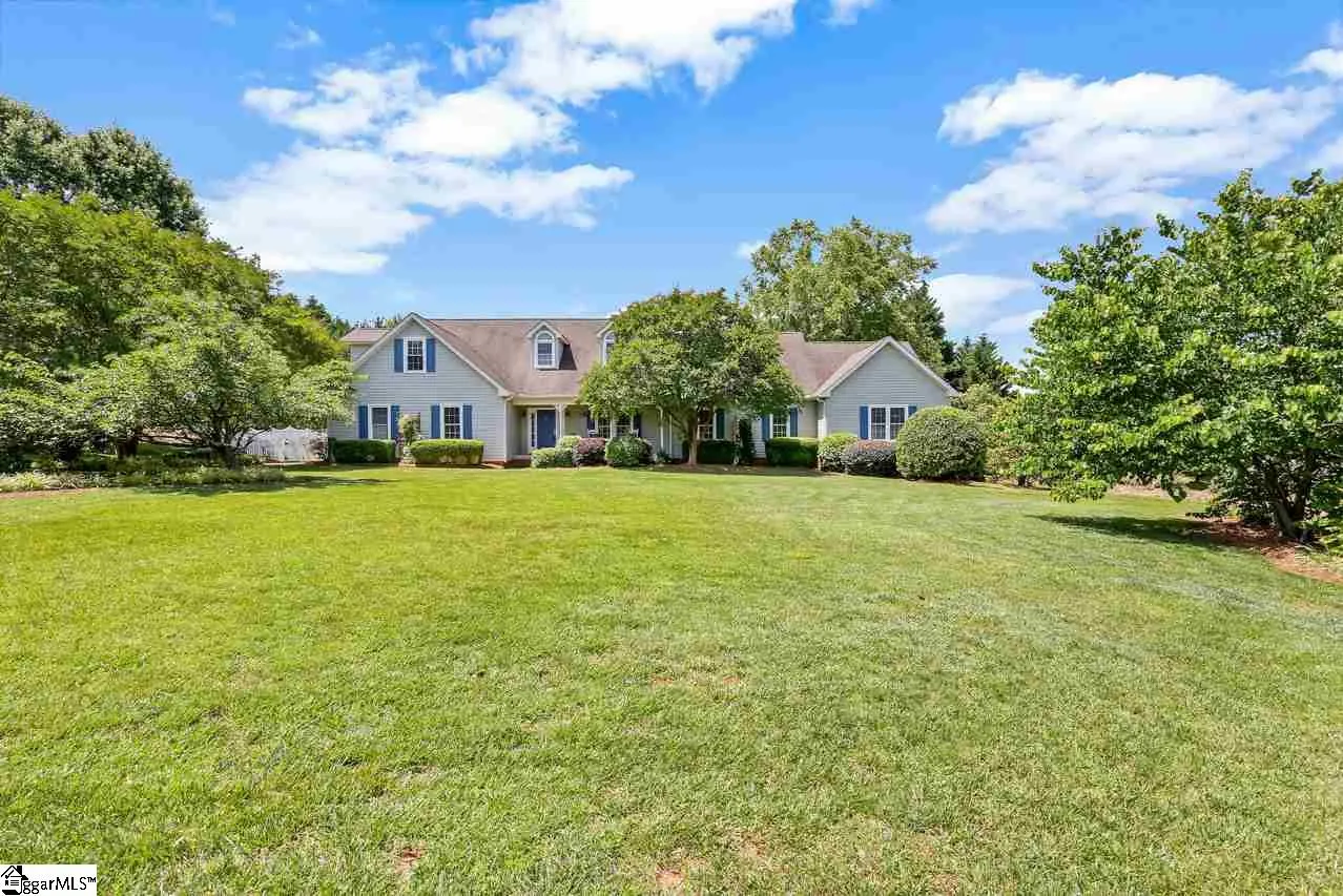 Property image 2 at 9 Bennetts Crossing Court, Greer, SC 29651