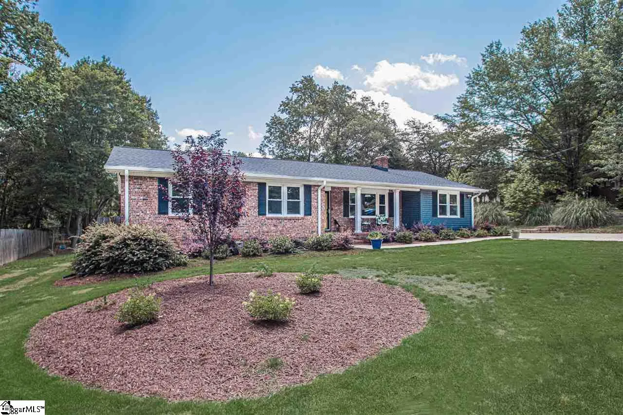 Property image 3 at 4 Sedgefield Drive, Greenville, SC 29615