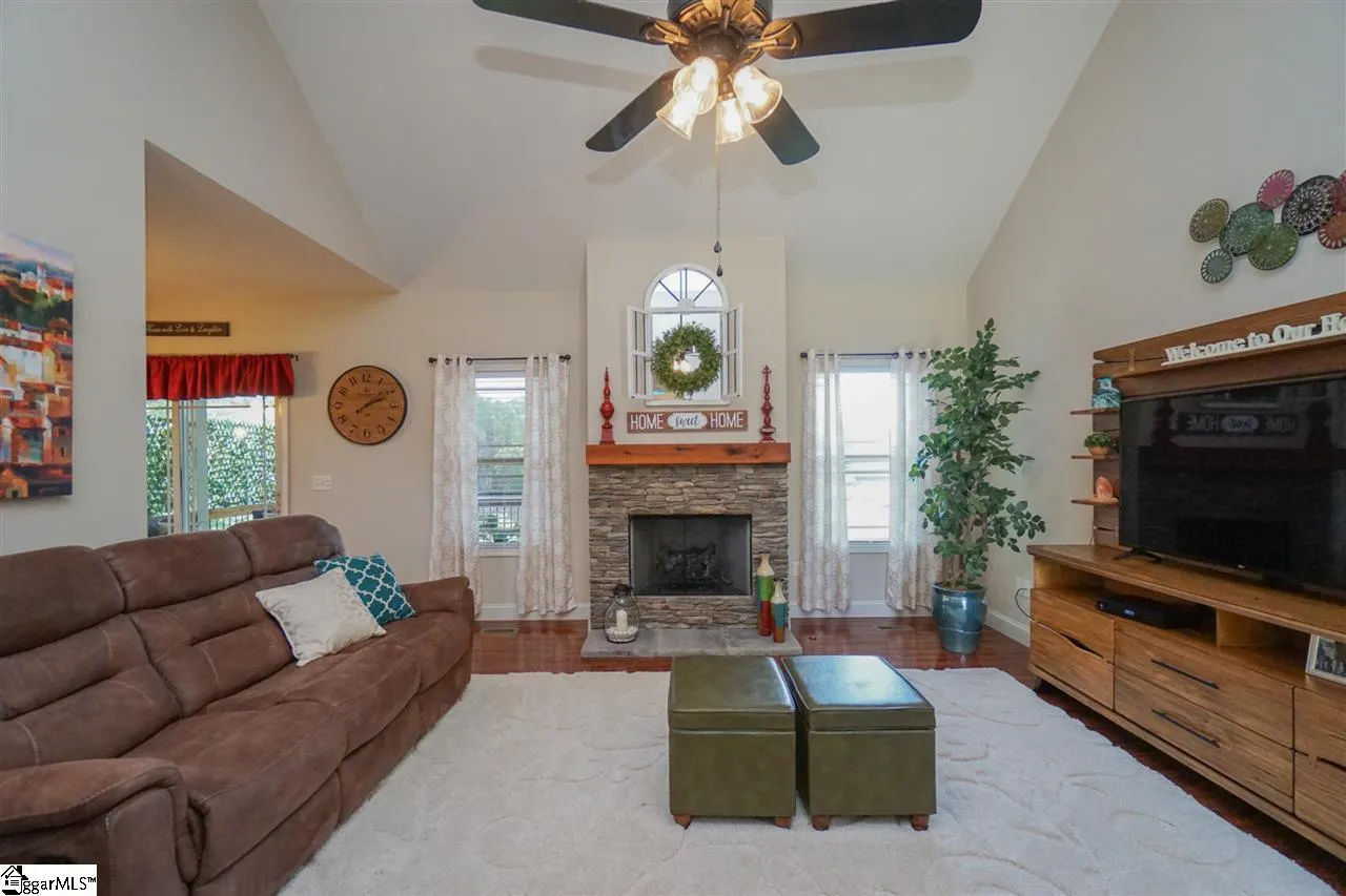 Property image 4 at 319 Sharon Drive, Greer, SC 29651