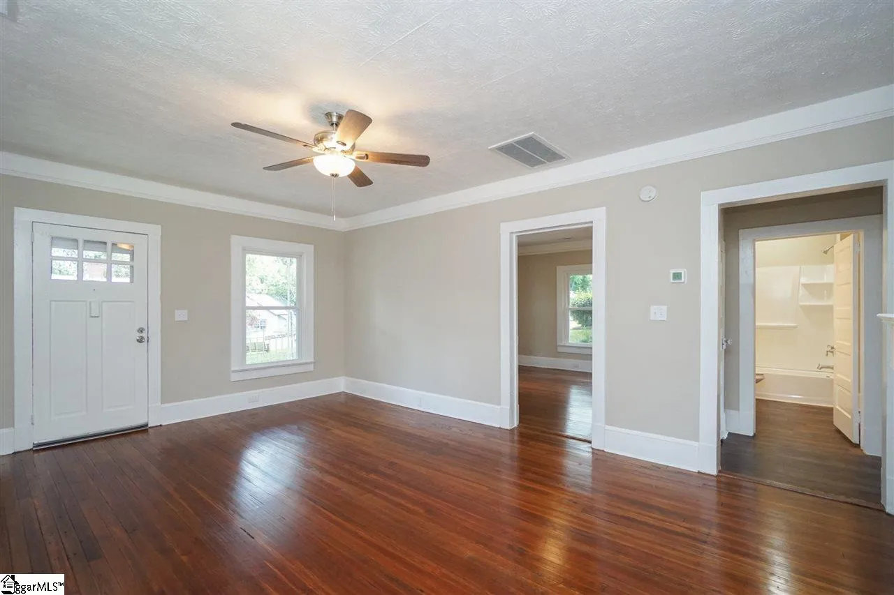 Property image 4 at 41 W 5th Street, Greenville, SC 29611