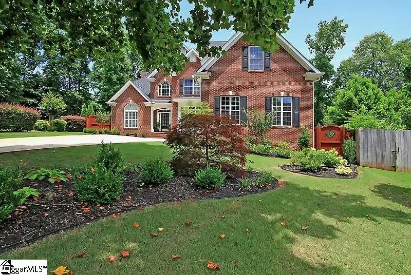 Property image 3 at 10 Amsterdam Lane, Simpsonville, SC 29681