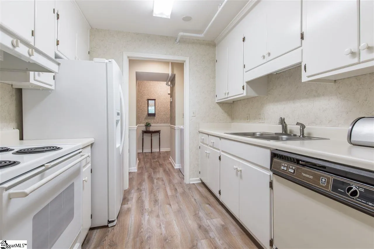 Property image 3 at 112 Swansgate Place, Greenville, SC 29605