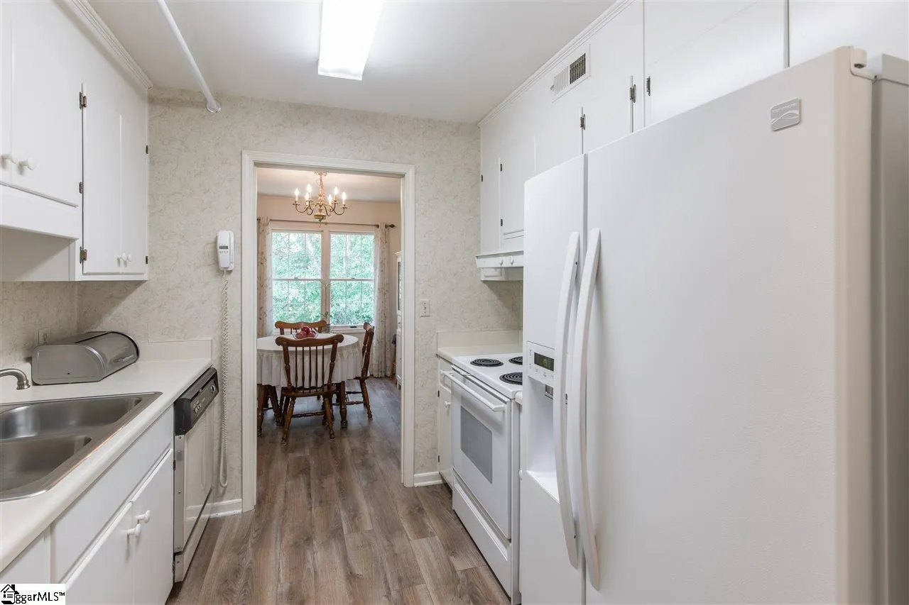 Property image 4 at 112 Swansgate Place, Greenville, SC 29605
