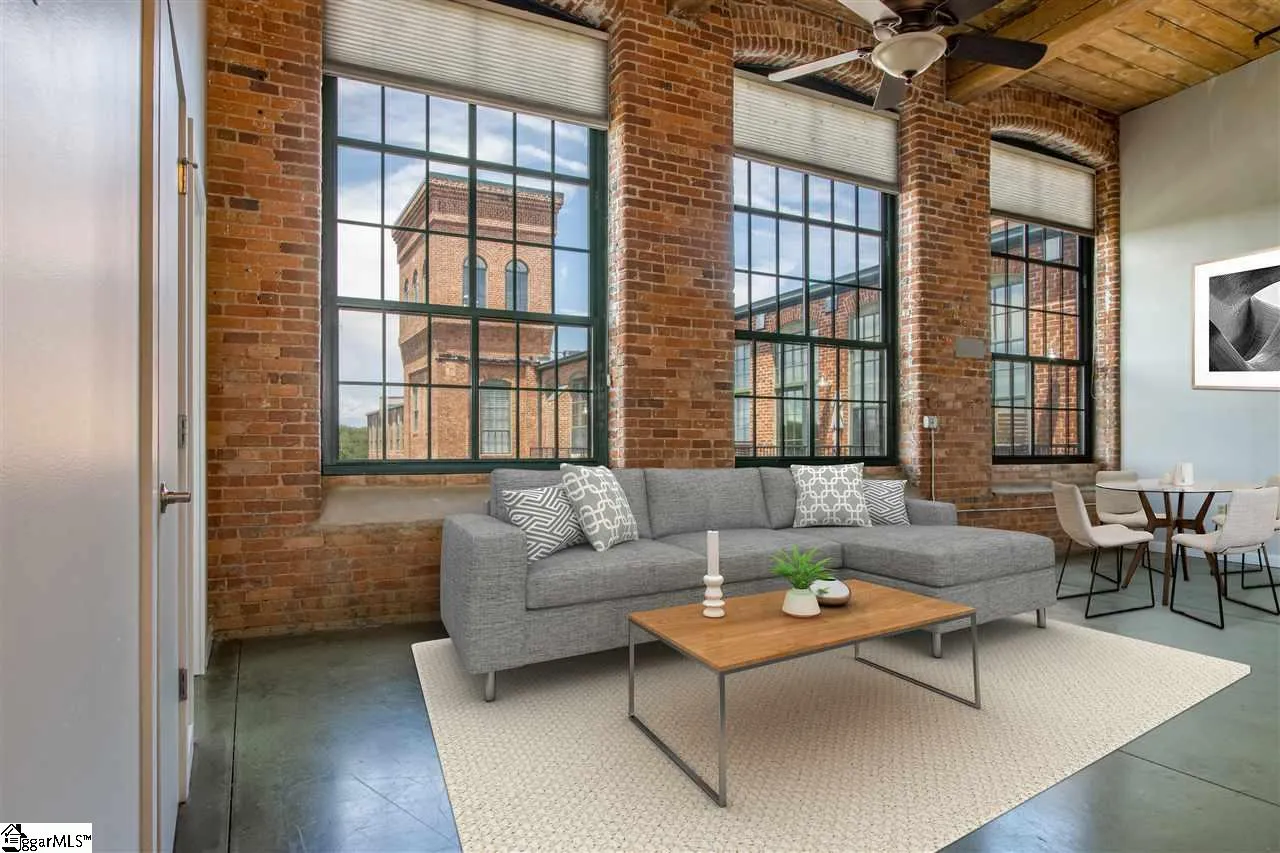 Property image 2 at 400 MILLS Avenue, Greenville, SC 29605