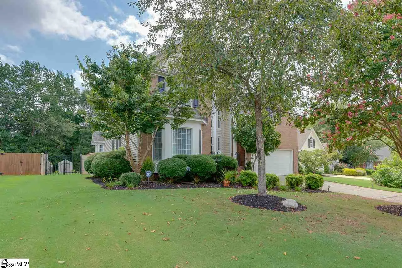 Property image 2 at 19 Overcup Court, Greer, SC 29650