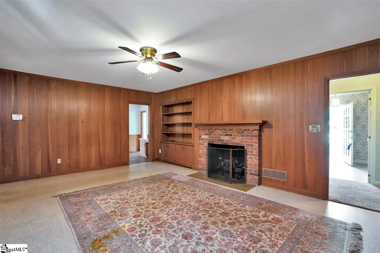 Property image 5 at 6 Stonewall Lane, Greenville, SC 29615