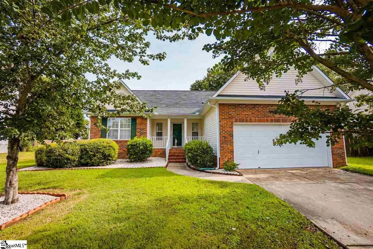 Property image 1 at 204 Sonoma Drive, Mauldin, SC 29662
