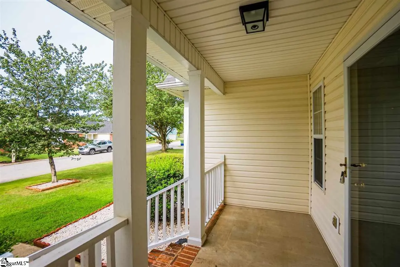 Property image 3 at 204 Sonoma Drive, Mauldin, SC 29662