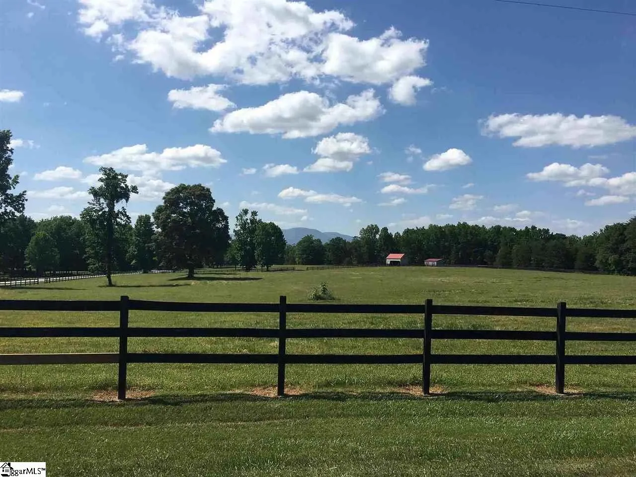 Property image 2 at 289 & 297 Stable Gate Drive, Campobello, SC 29322