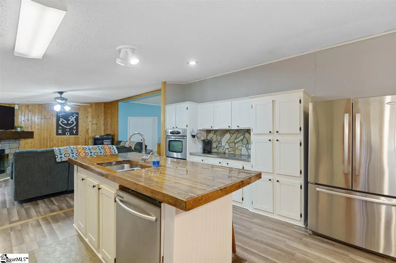 Property image 2 at 40 Denford Cove, Cleveland, SC 29635