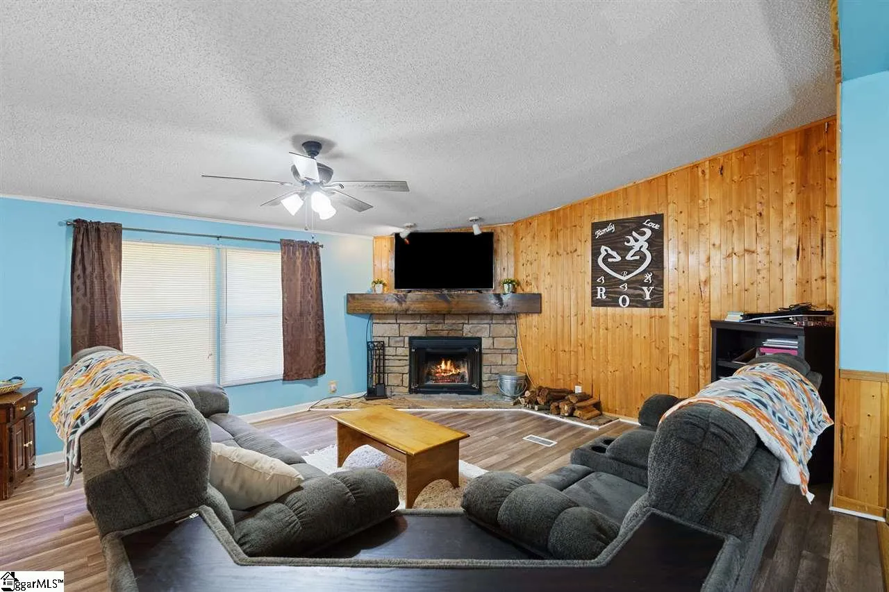 Property image 4 at 40 Denford Cove, Cleveland, SC 29635
