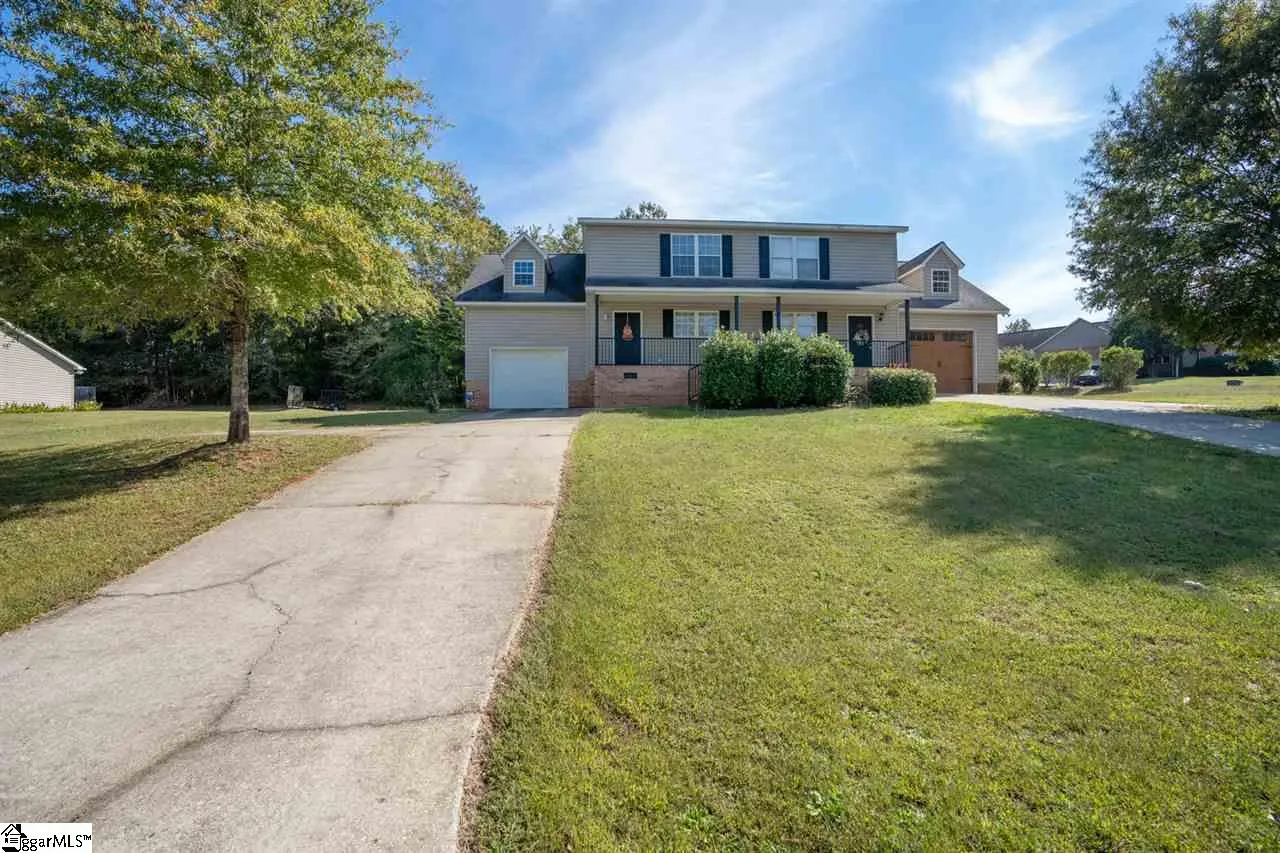 Property image 2 at 118 River Oaks Circle, Piedmont, SC 29673