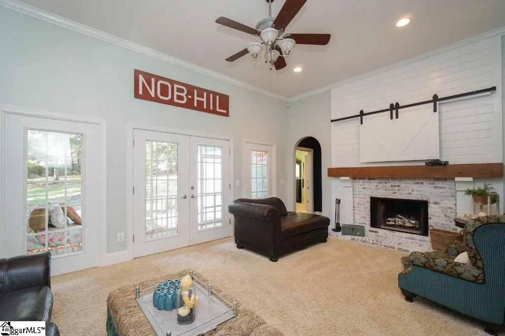 Property image 5 at 20 Knob Creek Court, Greer, SC 29651
