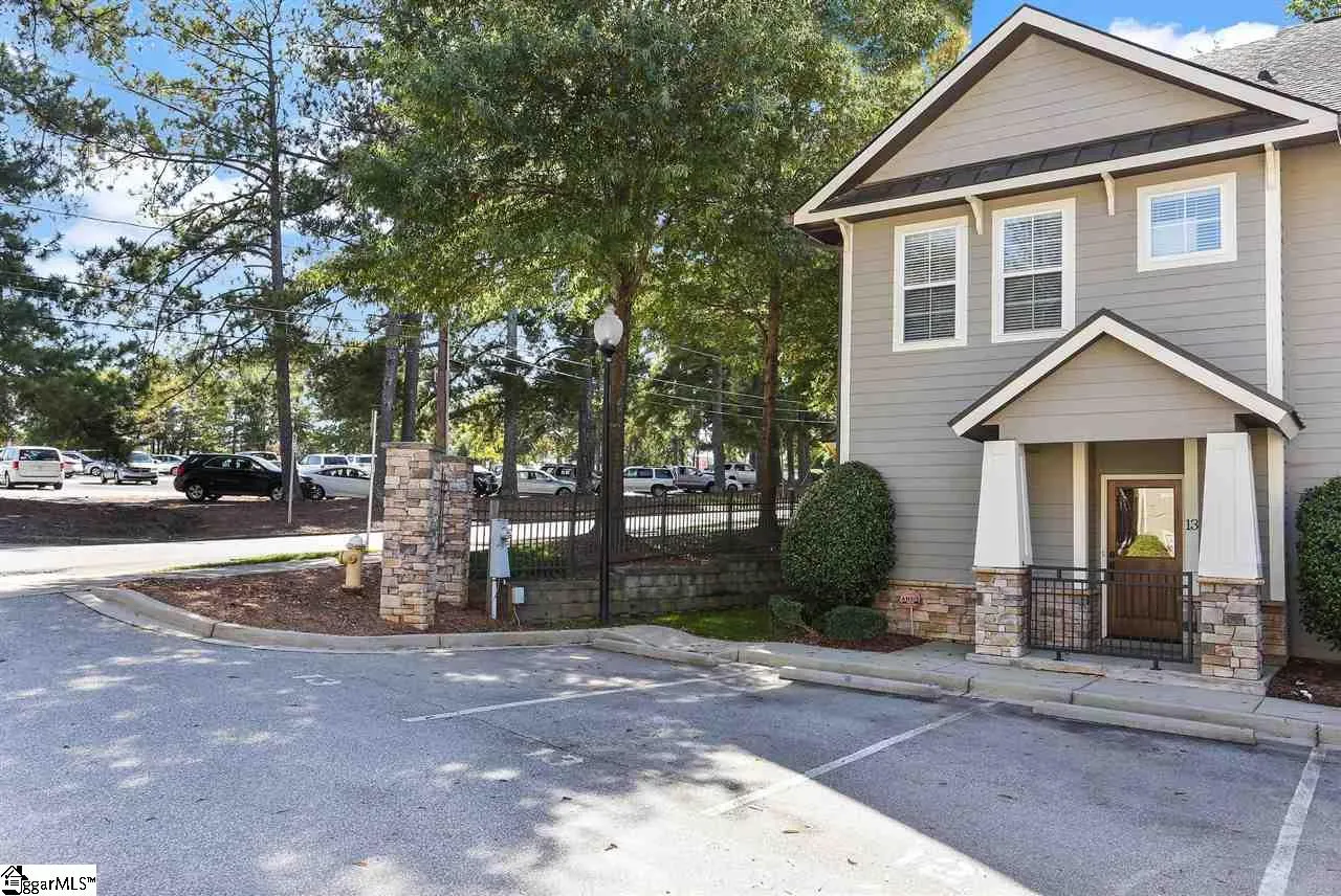 Property image 2 at 20 Howe Street, Greenville, SC 29601