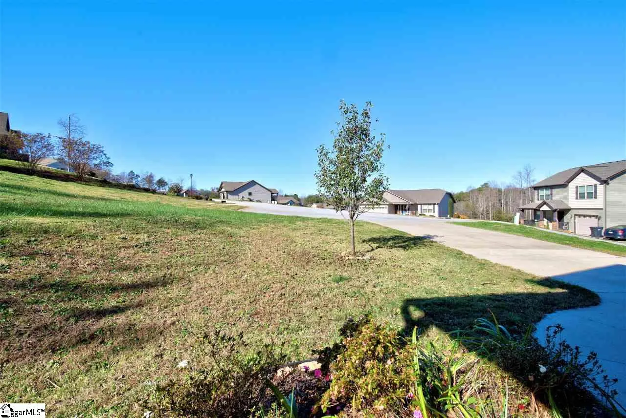 Property image 4 at 140 Hawkcrest Court, Travelers Rest, SC 29690
