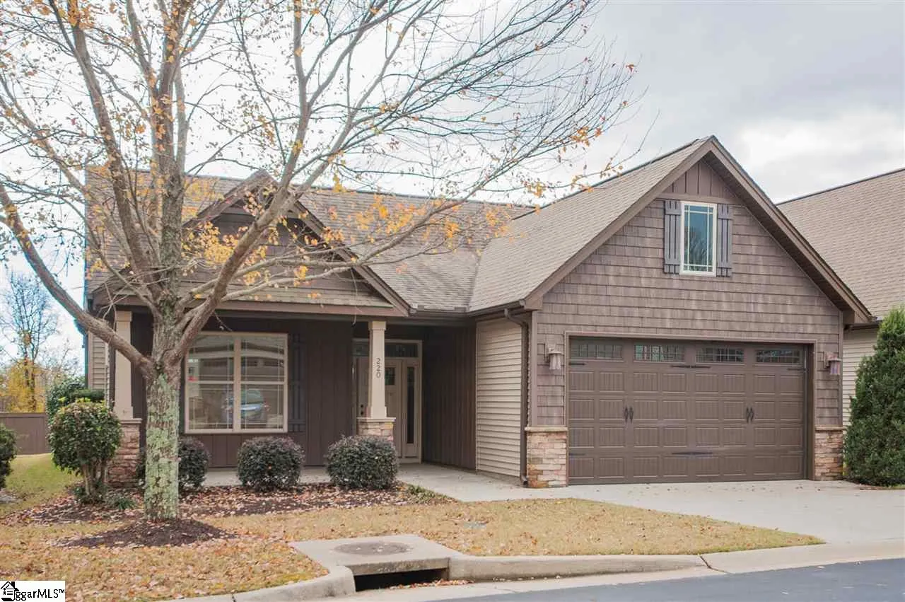 Property image 1 at 220 Catskill Drive, Taylors, SC 29687