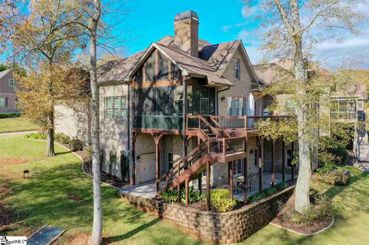 Property image 2 at 18 Paddington Avenue, Greenville, SC 29609-4673