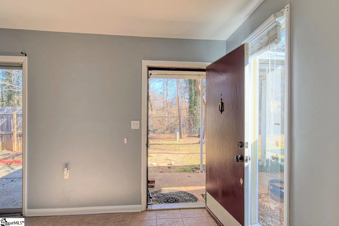 Property image 3 at 3706 E North Street, Greenville, SC 29615