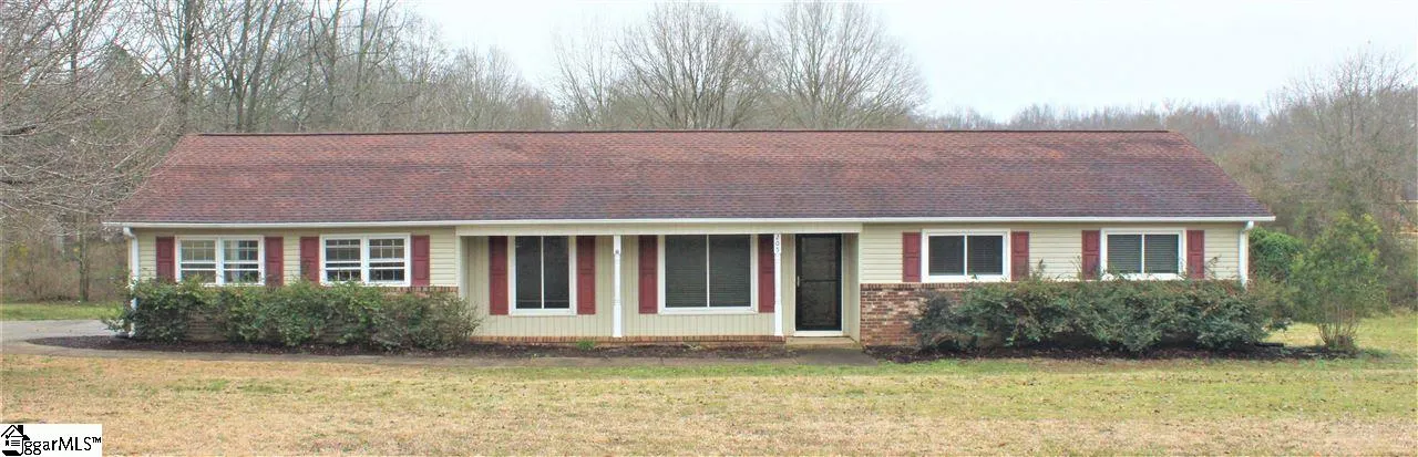205 Hogg Road