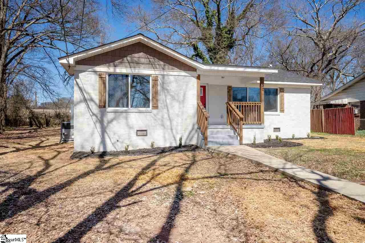 Property image 3 at 30 Bagwell Circle, Greenville, SC 29605