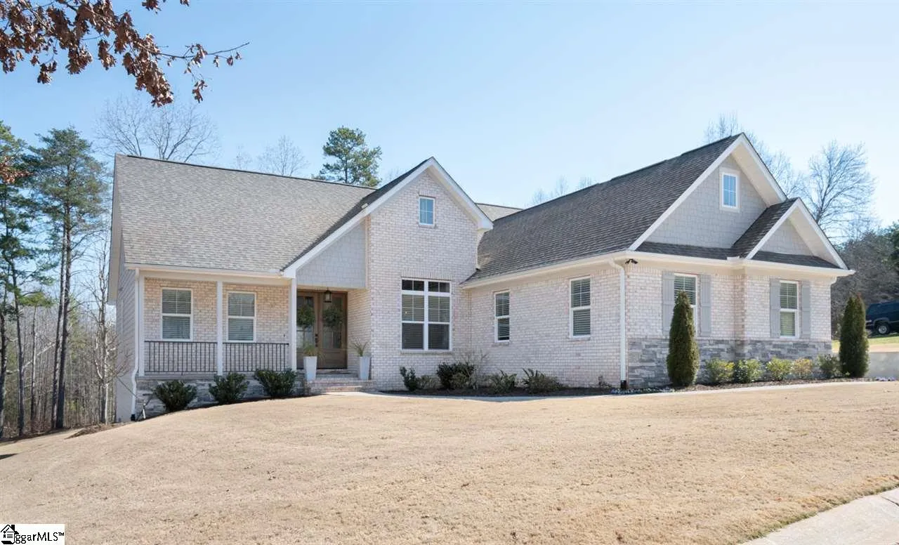 Property image 2 at 402 Raven Cliff Court, Taylors, SC 29687