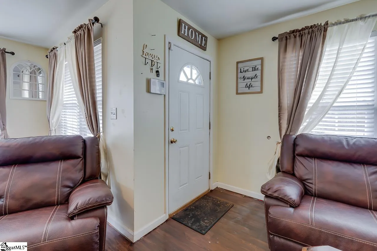 Property image 4 at 112 Jim Logan Court, Greenville, SC 29611