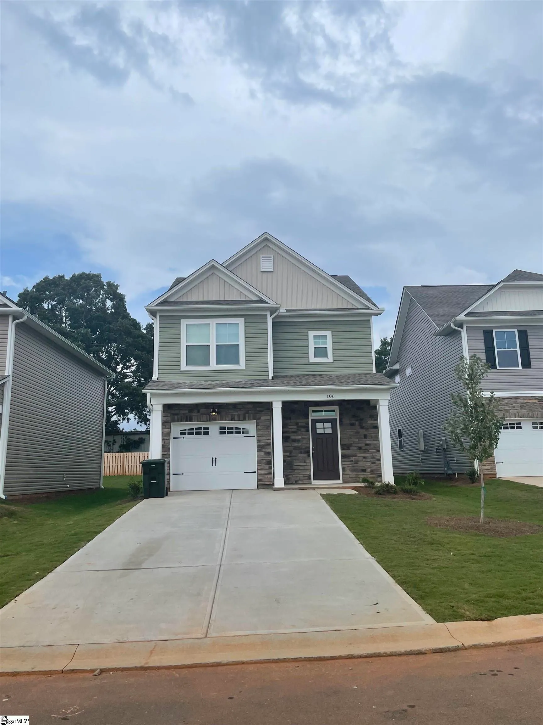 Property image 1 at 106 Highland Park Court, Easley, SC 29642