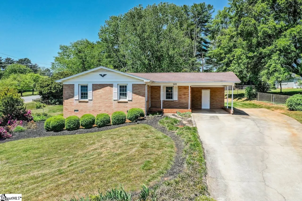 Property image 1 at 101 Belmont Circle, Easley, SC 29642